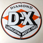 Vintage D-X Diamond Porcelain Sign – Lubricating Motor Fuel Sign - Image 15