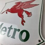 Vintage Mobil Metro Sign – Porcelain Metro Gasoline Pegasus Gas Pump Sign - Image 14