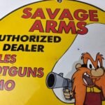 Vintage Savage Arms Sign – Porcelain Service Gun Ammo Auth Dealer Pump Sign - Image 3