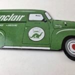 Vintage Sinclair Gasoline Sign – Gas Motor Oil Service Truck Pump Porcelain Sign - Image 4