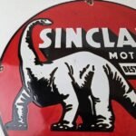 Vintage Sinclair Gasoline Sign – Motor Oils For Cars Gas Pump Porcelain Sign - Image 3