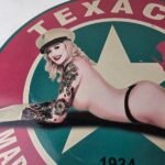 Vintage Texaco Gasoline Sign – White Marine Gas Pump Porcelain Sign - Image 3